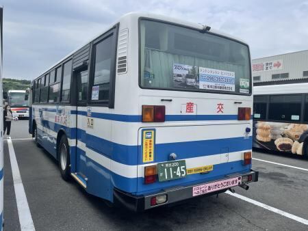 九州産交バス株式会社プレート：熊本200か1145号車