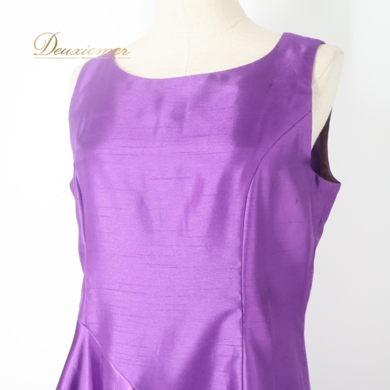 フラダンス 衣装 ワンピース ドレス パープル系 ココエミリー ハワイアン アロハ レッスン 練習 CoCoEmily 無地 シンプル 光沢 サテン ノースリーブ フラ ダンス 華やか 鮮やか 上品 大人っぽい かわいい おしゃれ サテンワンピース おしゃれワンピース 高級感 レディース ドレスアップ 膝下丈 スタイリッシュ