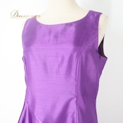 フラダンス 衣装 ワンピース ドレス パープル系 ココエミリー ハワイアン アロハ レッスン 練習 CoCoEmily 無地 シンプル 光沢 サテン ノースリーブ フラ ダンス 華やか 鮮やか 上品 大人っぽい かわいい おしゃれ サテンワンピース おしゃれワンピース 高級感 レディース ドレスアップ 膝下丈 スタイリッシュ