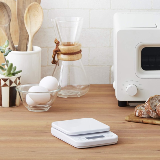 タニタ(Tanita) クッキングスケール 1g単位で2kgまで計れる ホワイト KF-200 WH キッチン はかり 料理 デジタル