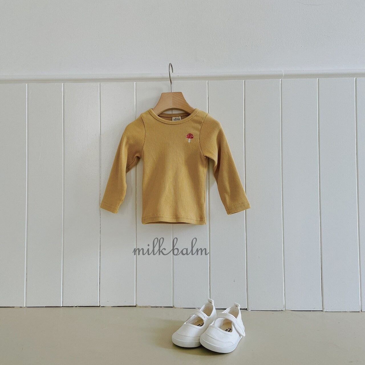 韓国子供服 / 26Autumn / Milkbalm / マッシュルーム Tシャツ / 女子服 / キッズ服 / 秋服 *XS~XL*
