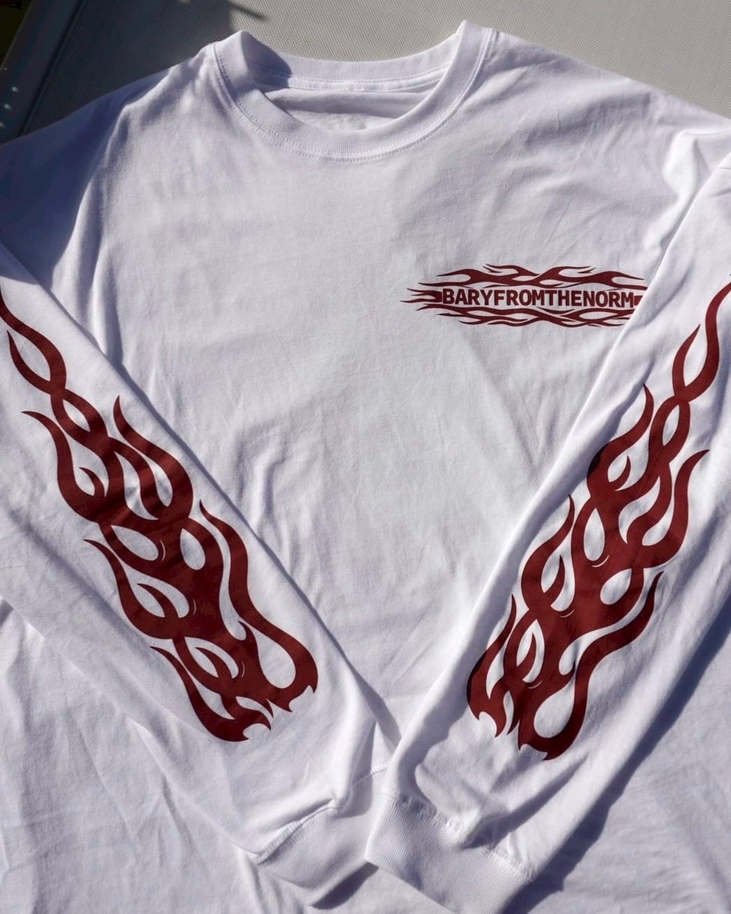 送料無料】FLAMES LONG T-SHIRTS/White | BARYFROMTHENORM