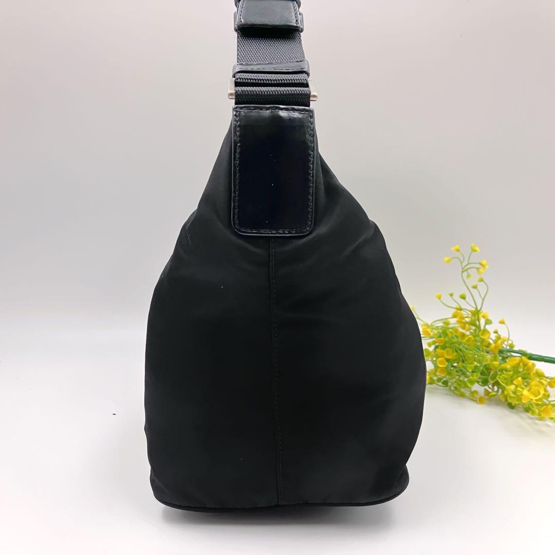 ✨極美品✨PRADA ワンショルダー ホーボー アクセサリーポーチ