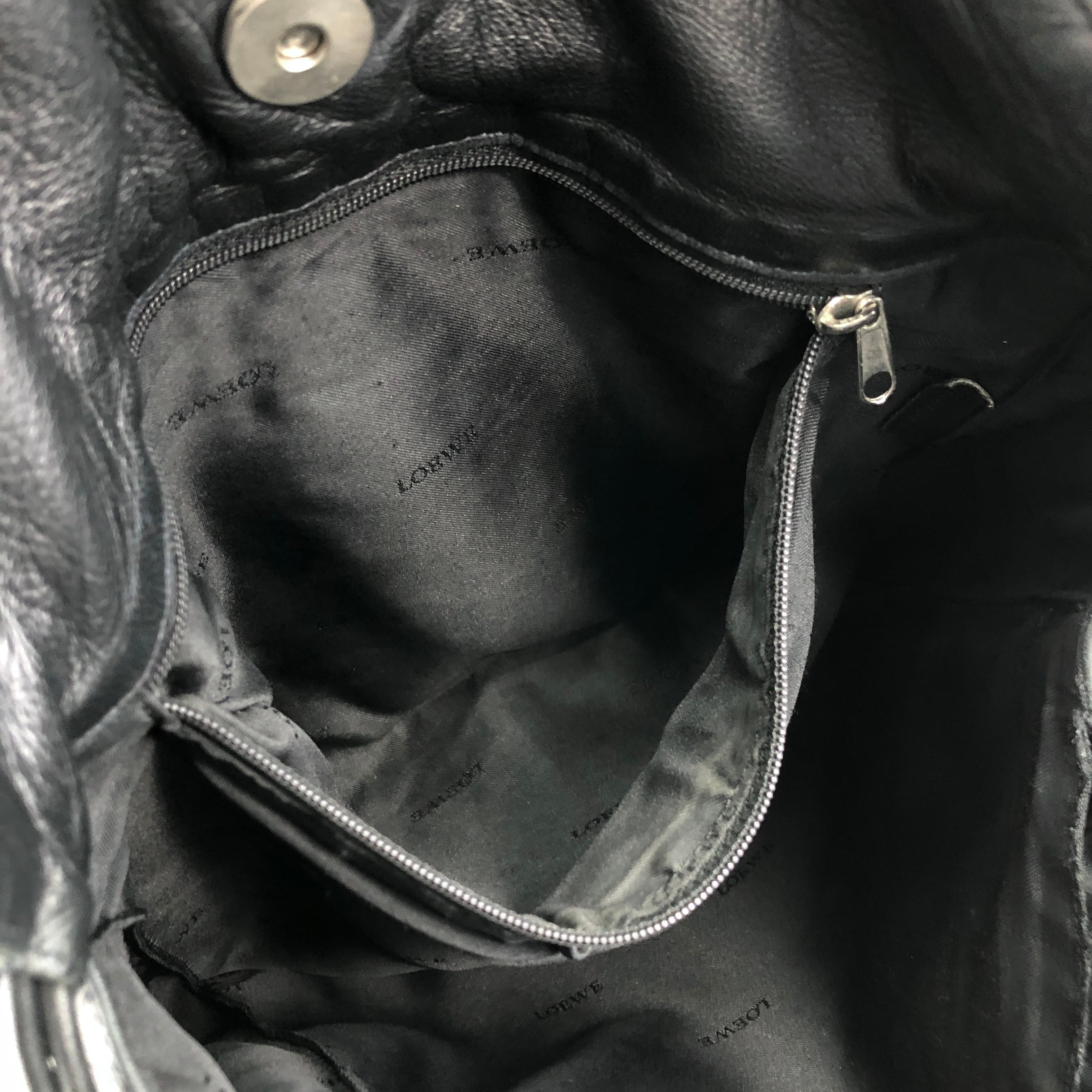 LOEWE ロエベ ショルダーバッグ ブラック アナグラム ナッパレザー