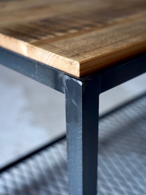 IRON MESH BENCH