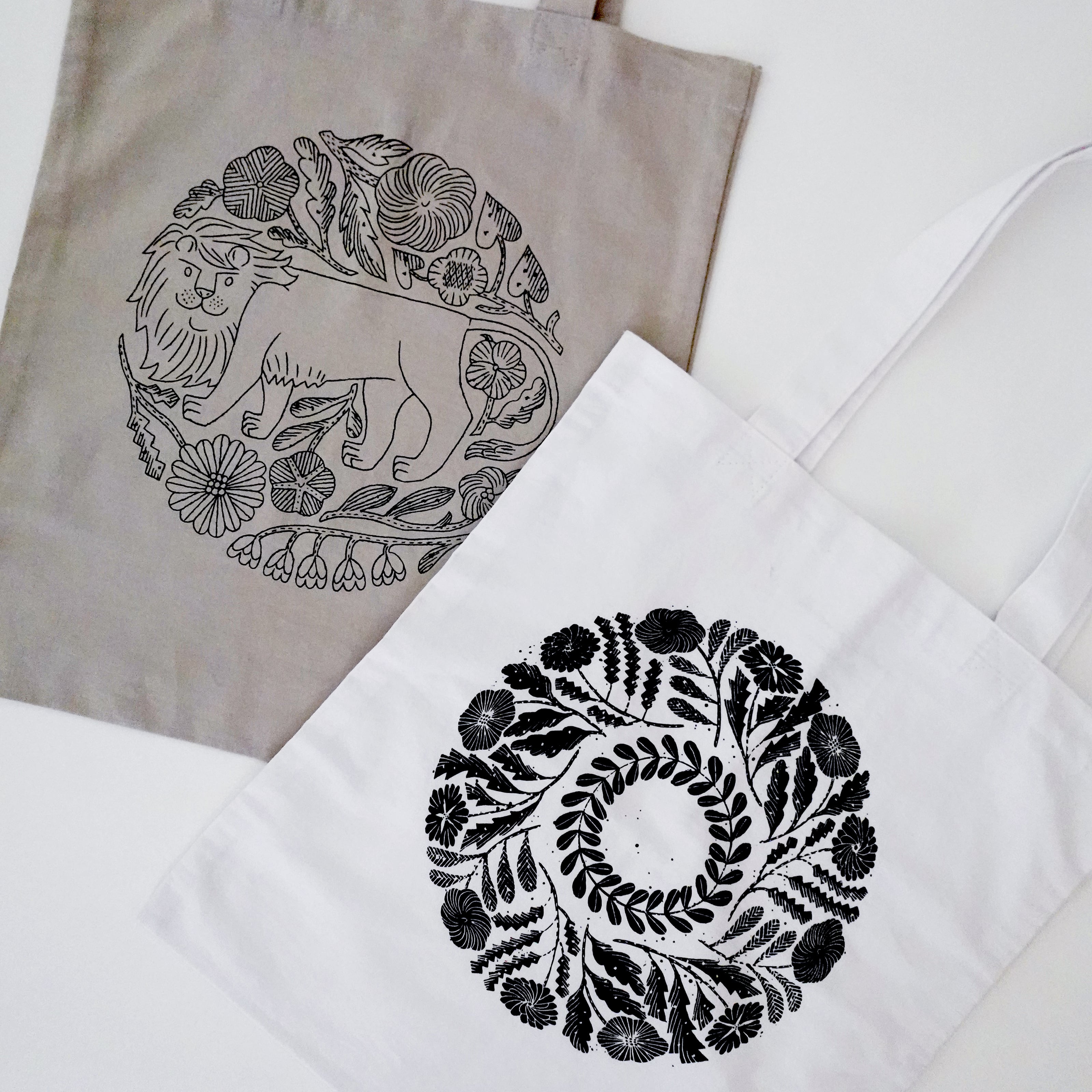 鹿児島睦「うさぎのリネンハンカチ」 | ブルーシープショップ