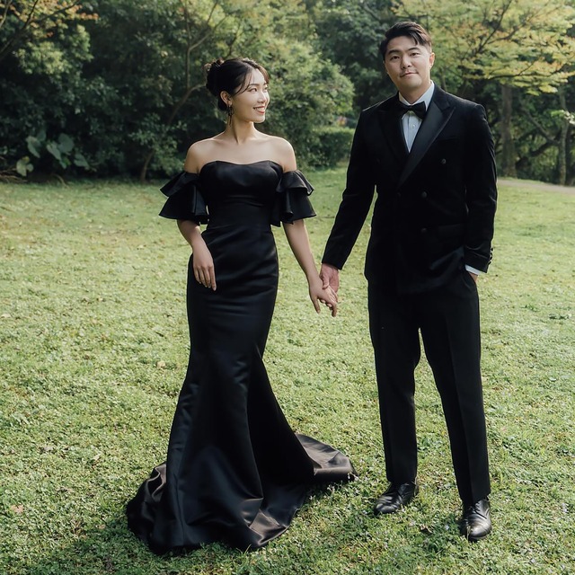 【カラードレス】大きいサイズ 小さいサイズ  ウェディングドレス カラードレス 黒 結婚式 披露宴 お色直し 二次会 ロングドレス 20代 30代 40代 ウェディングドレス シンプル ドレス フォーマルドレス カジュアルウェディング  フォトウェディング 前撮り 後撮り 結婚式写真 ナチュラル ウェディング ガーデンウェディング 少人数ウェディング 二次会 お色直し レストランウェディング リゾートウェディング