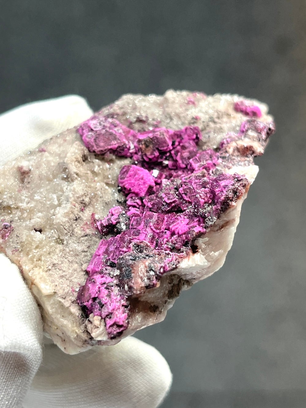 コバルトカルサイト×ヘテロジェナイト×クォーツ【ML-0060】from コンゴ