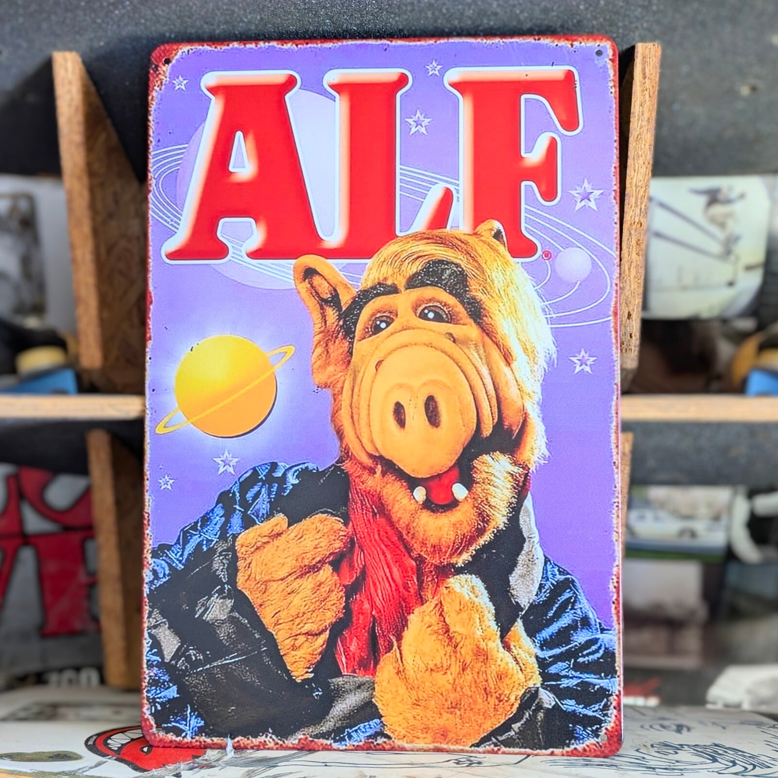 送料無料!ちょうどいいブリキ看板 ビンテージ加工【アルフ(ALF)】〚アメリカン雑貨 アメトイ〛