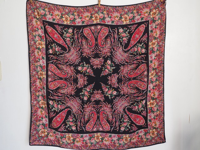 ITALY Vintage Paisley & Floral Pattern Large Scarf／90cm
