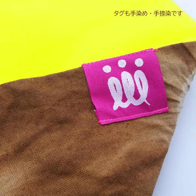 伝統とモダンの数寄屋袋 - 数寄屋 de manimani <柿渋絞り染め> │ 雲ゐ (Kumoi textile)