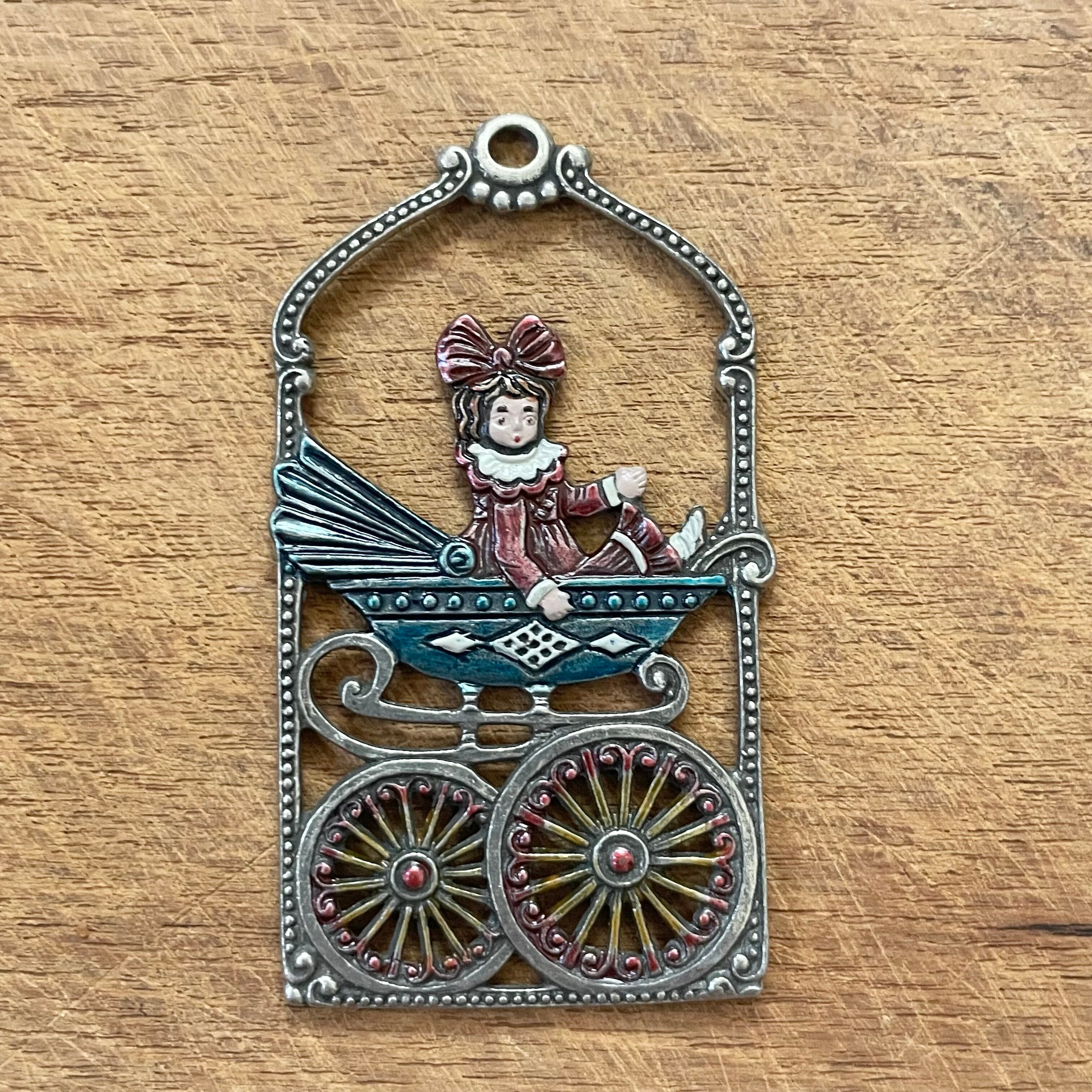 リボンの女の子のオーナメント