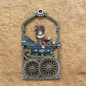 リボンの女の子のオーナメント