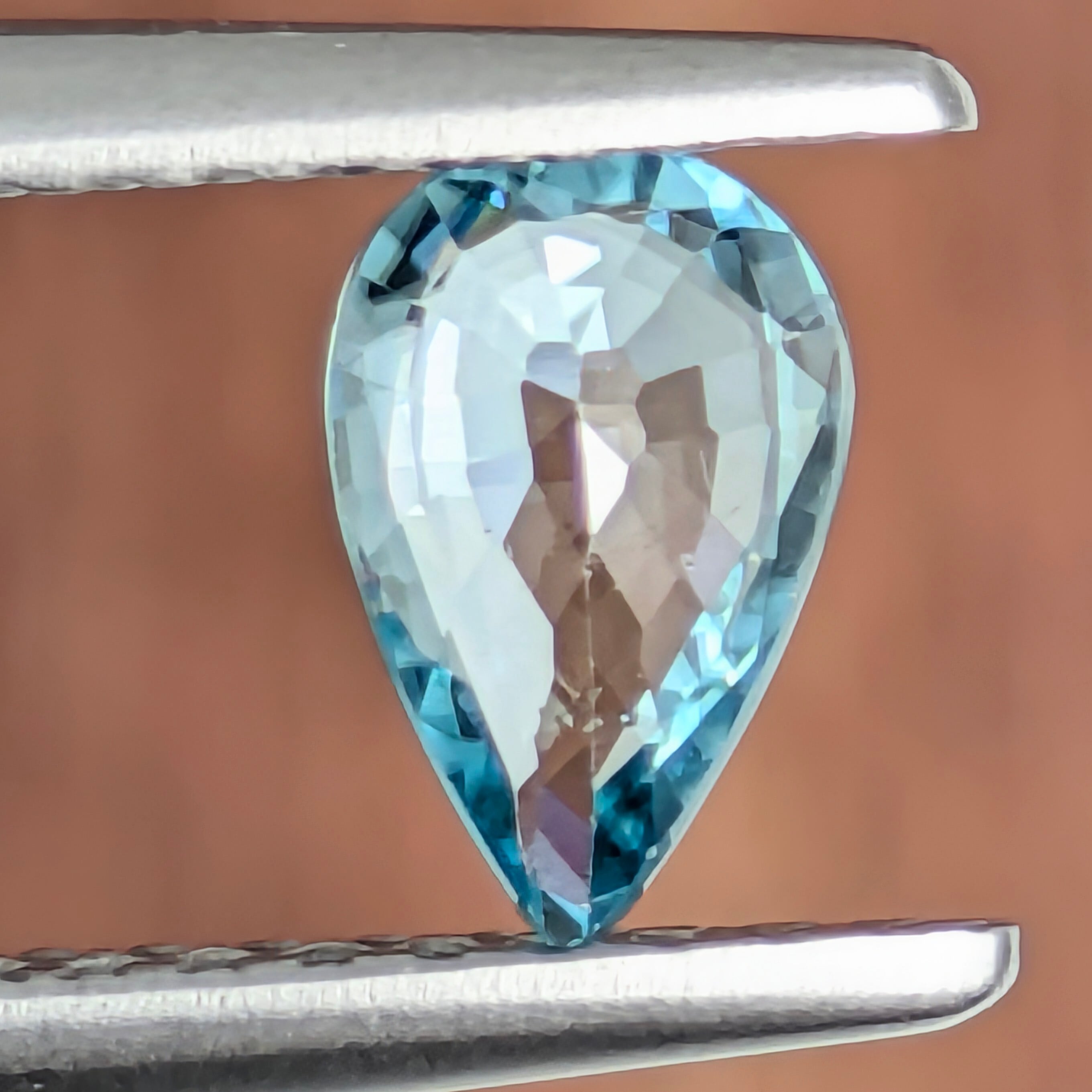 ブルージルコンルース【0.50ct】PRO208685 | Gem's Subculture