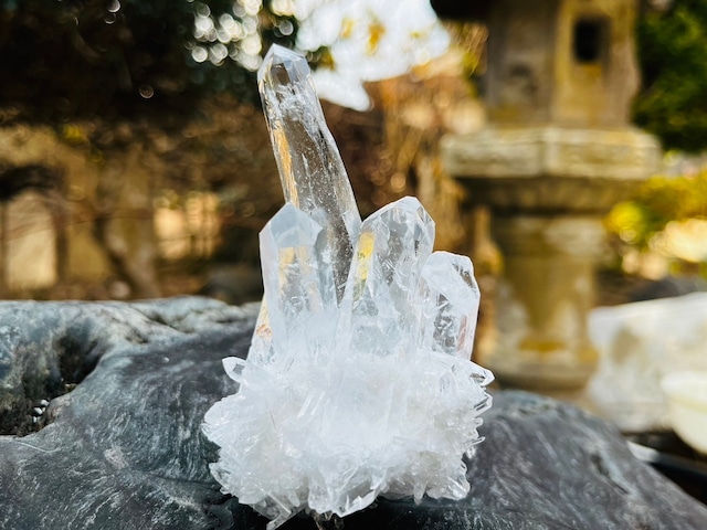 レムリアンシード水晶クラスター