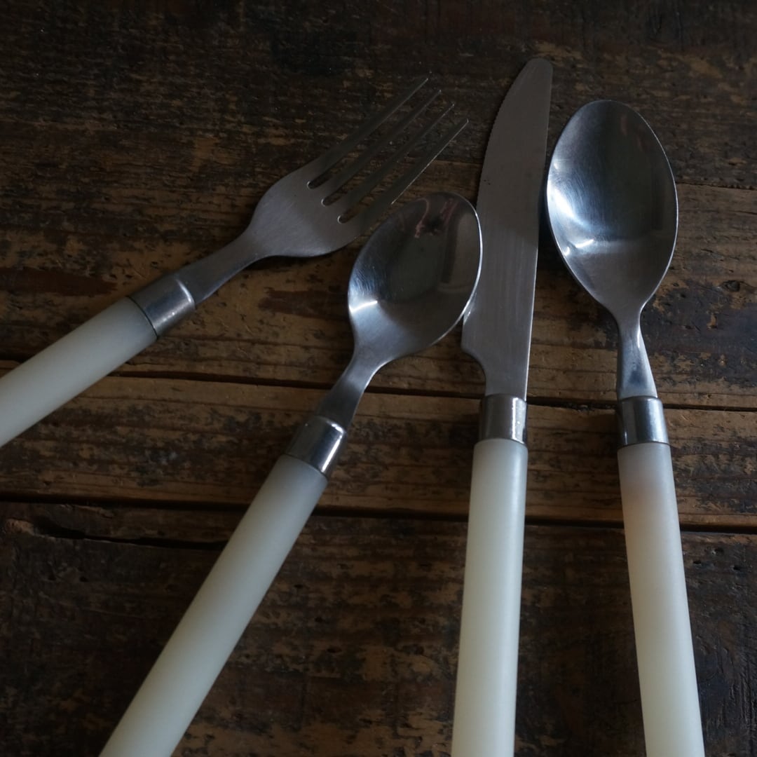 古いイタリアのカトラリーセット