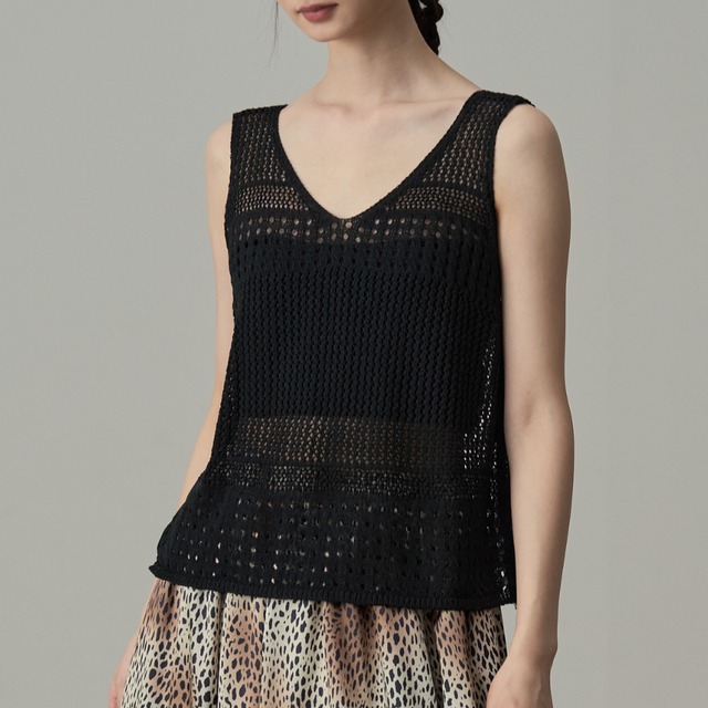 open-knit v-neck sleeveless top L0552