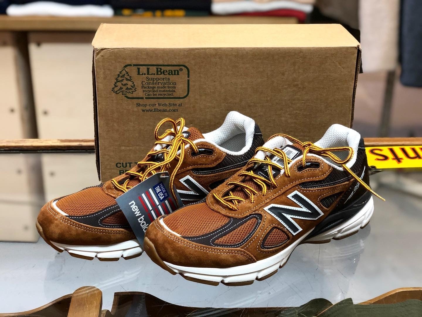 NEW BALANCE × L.L.BEAN﻿ ﻿ 990 V4﻿ | vintage clothing twoface