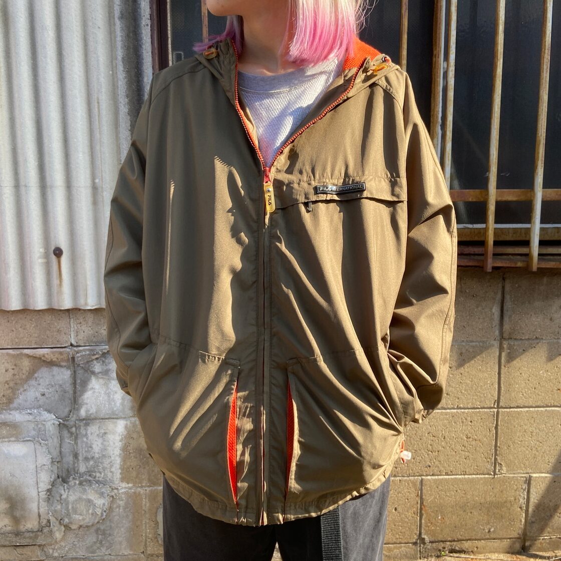 90s FILA 中綿 ナイロンジャケット フィラ ダウン 古着 ビンテージ 