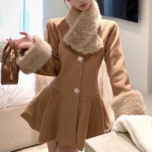 ファースクエアボタンフレアコート ・13257 ファースクエアボタンフレアコート ・13257