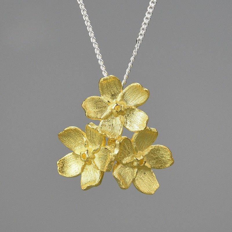 ワスレナグサのペンダント - 大切な人への贈り物に最適 R419