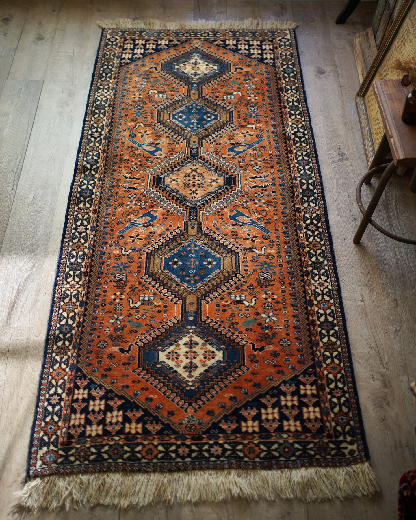 ラグ・カーペット Marldari camel neck rug Marldari camel neck rug