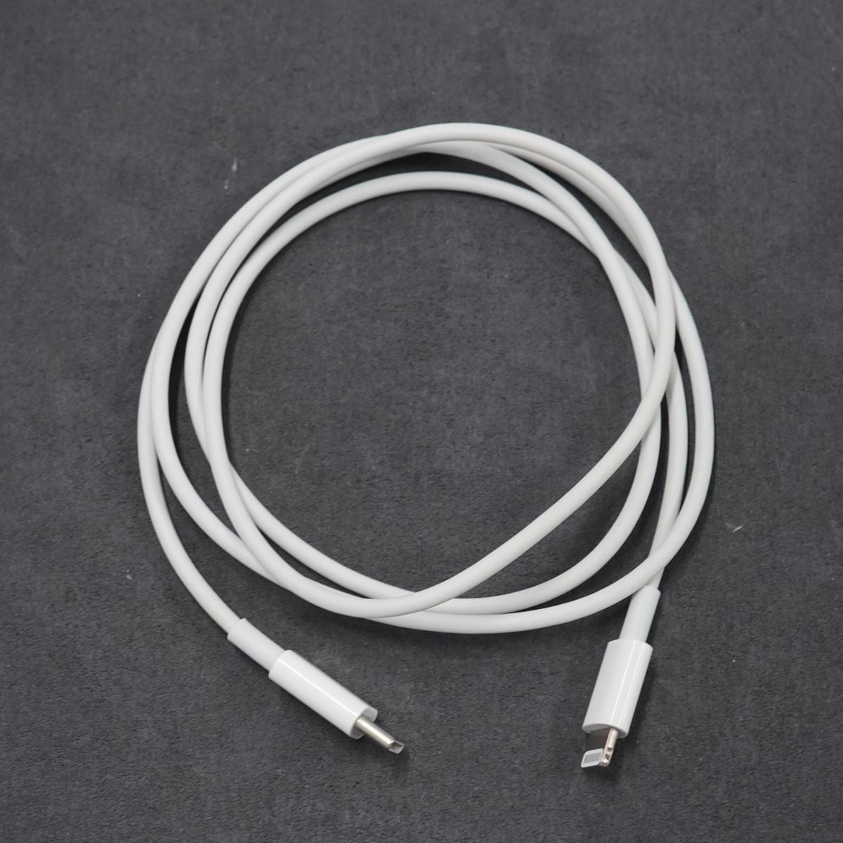 Apple AirPods Pro 2 充電ケースのみ USED品 第二世代 ワイヤレス