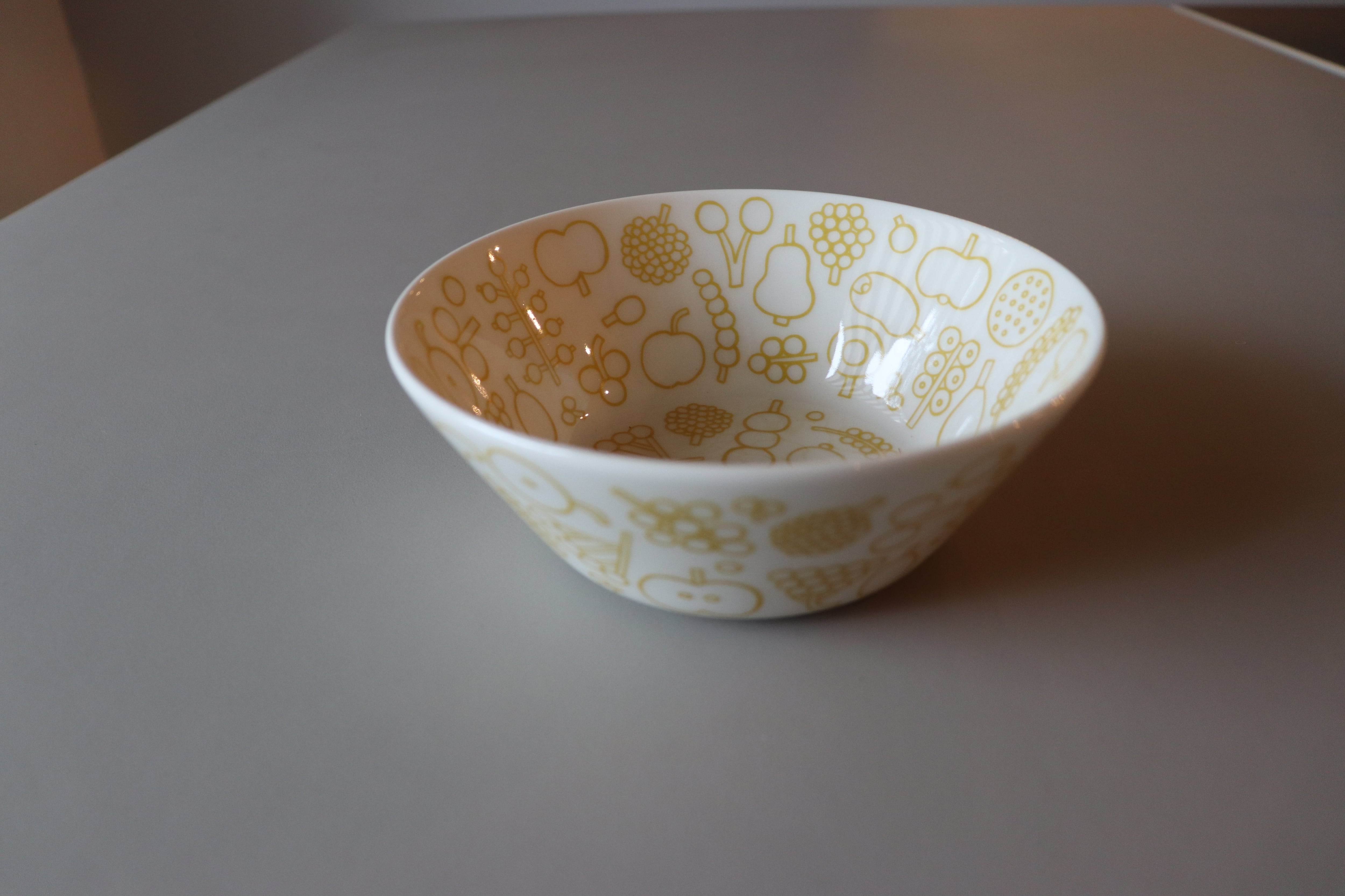 イッタラ キュリアス マインド オブ オイバ トイッカ フルッタ ボウル