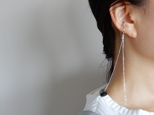 ＜限定商品＞ ” bouton ” / ear cuff・long /  black＋silver