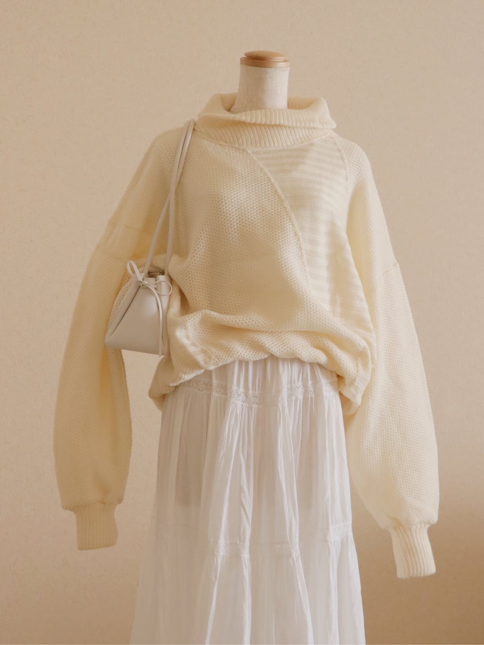 ●design collared & knitted patchwork design wool sweater