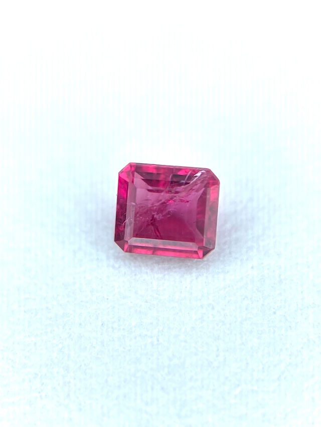 レッドベリル 0.125ct