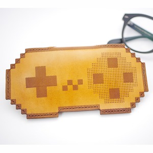 GLASSESCASE -controller-