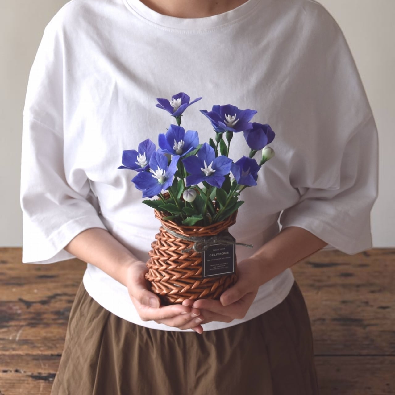 ◇桔梗（キキョウ）秋の花 クレイフラワー｜籠アレンジ｜枯れない花の