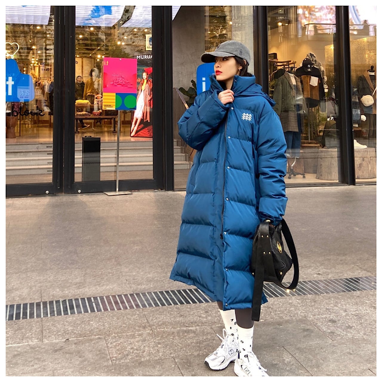 adidasベンチコートレディース/L 黒っぽく Lサイズ