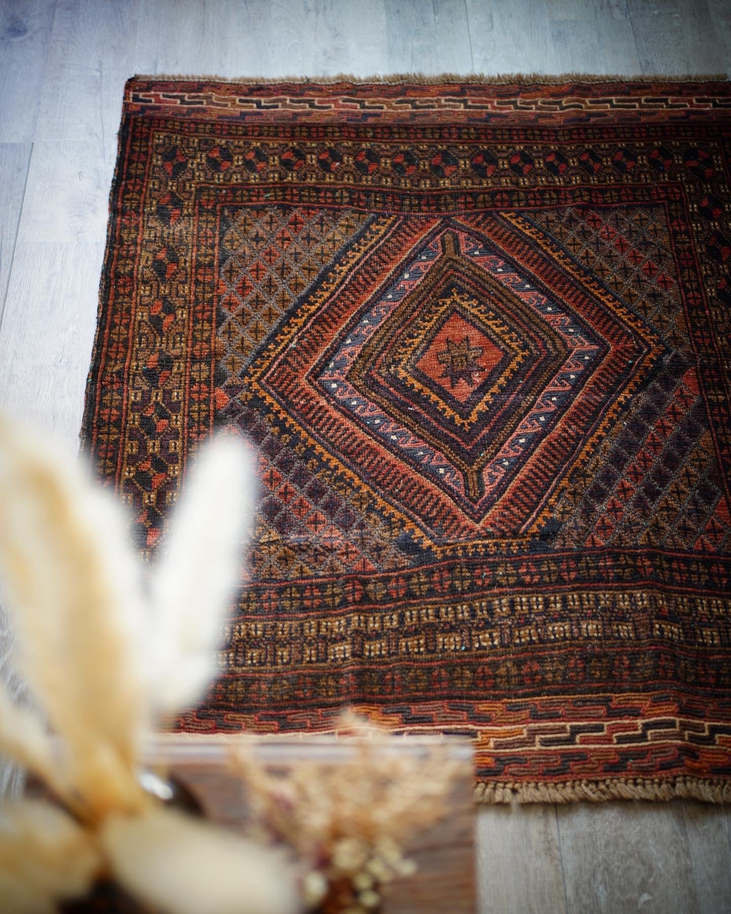 100】Vintage Afghan Mashwani rug 1985's | ヴィンテージラグ専門店