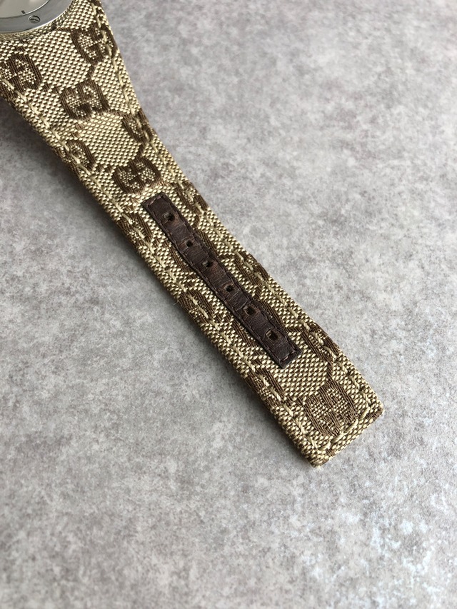 GUCCI グッチ GG 腕時計 ブラウン Gモチーフ キャンバス クウォーツ vintage ヴィンテージ オールド nehfxw