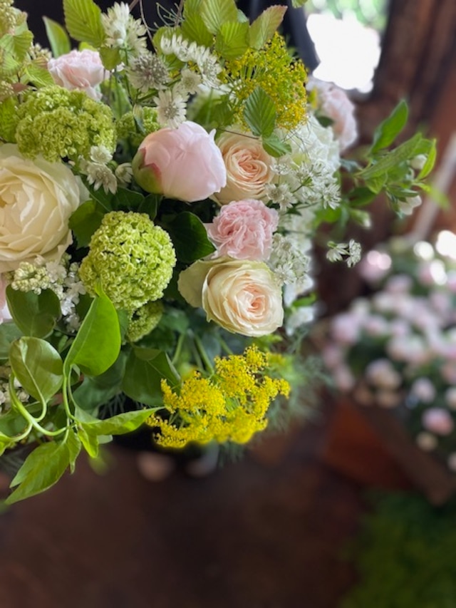 ☆GWお届け母の日*カーネーションと季節の花束8000円☆本州送料込