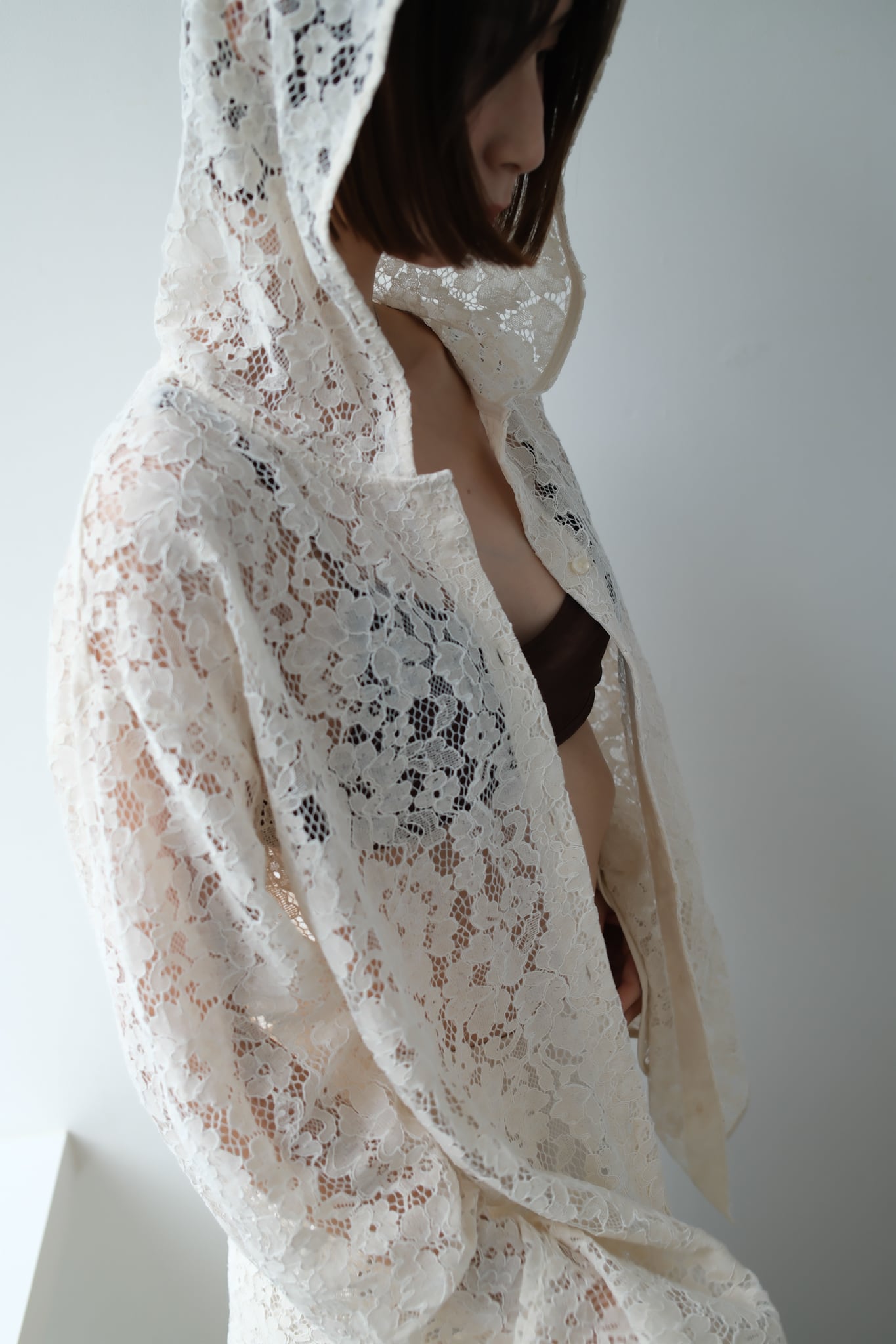 Mesh × race foodie cardigan メッシュ × レースフーディーカーディガン White