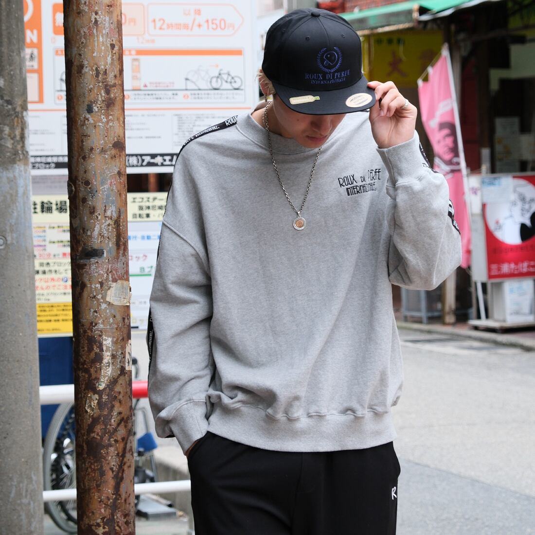 袖ロゴトレーナー | ROUX DI PERFE INTERNAZIONALE ルゥ・ディ