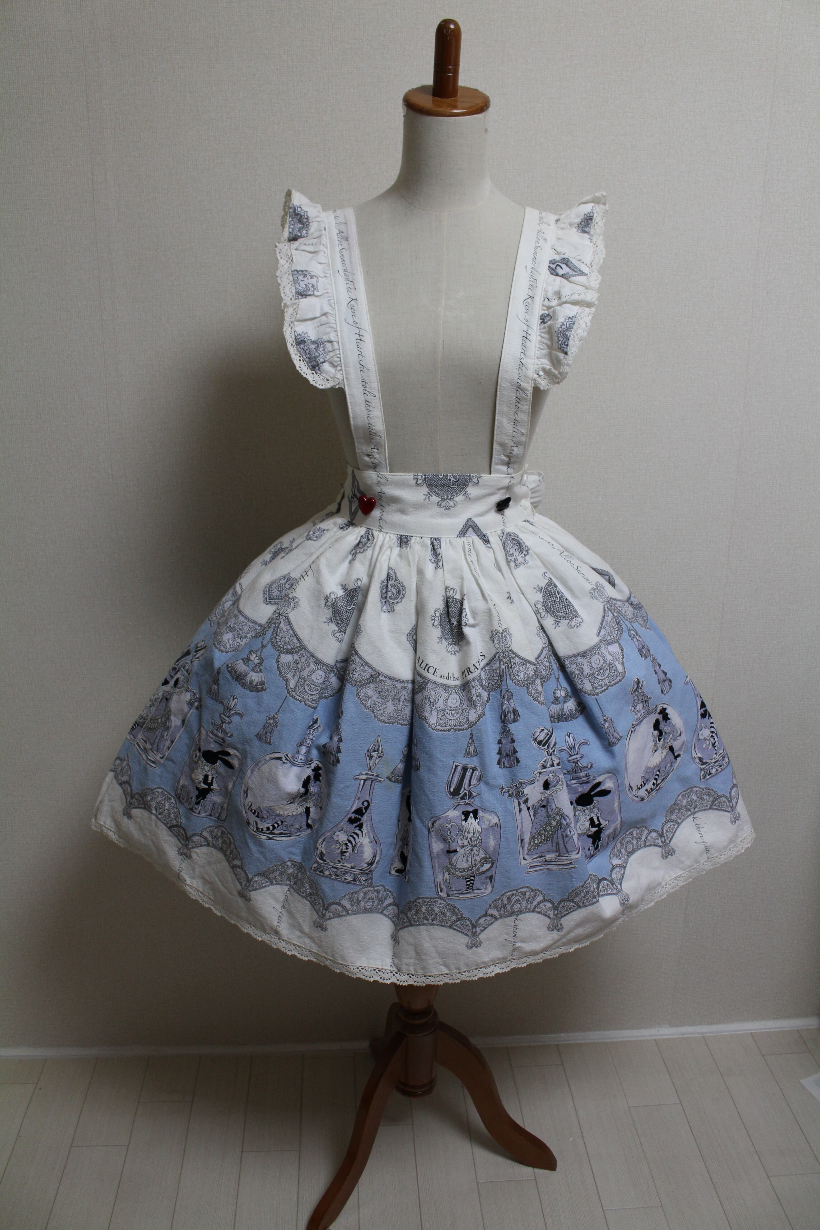 ALICE and the PIRATES アリスのティアボトル柄 エプロンスカート