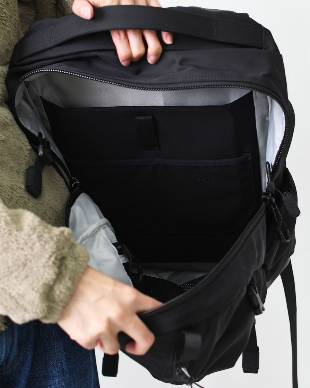 CMF OUTDOOR GARMENT [コムフィアウトドアガーメント] WEEKENDERZ