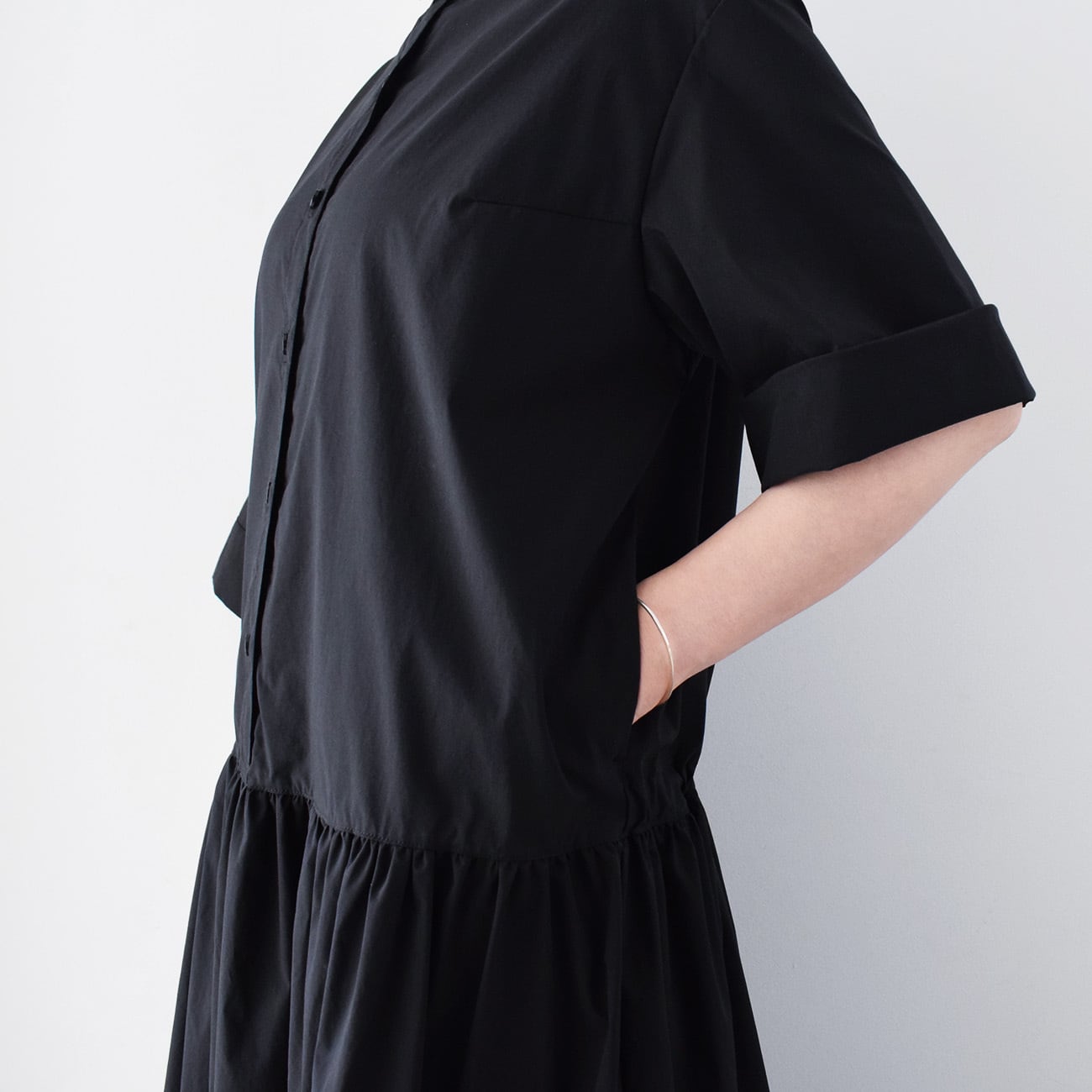 七分袖切替ギャザーロングワンピース：黒［OP33HSBK］ | skep-online shop