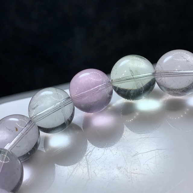 ほんのりパステル系☆大玉フローライト・ブレスレット