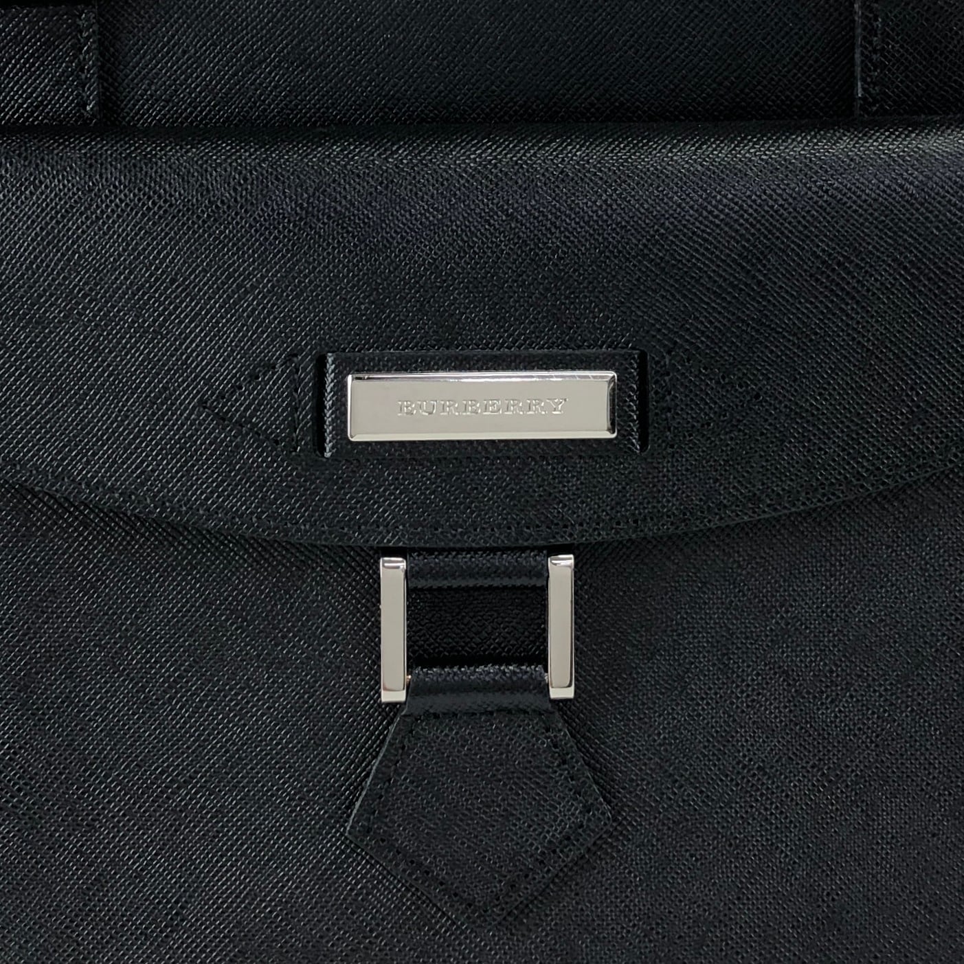 BURBERRY バーバリー トートバッグ ブラック ロゴ レザー 型押し