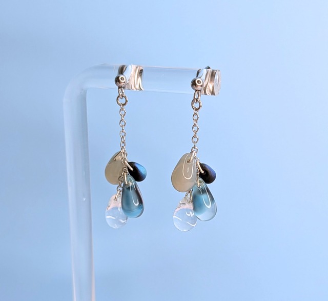 雨色ピアス ビーズアクセサリー［KNS-207］