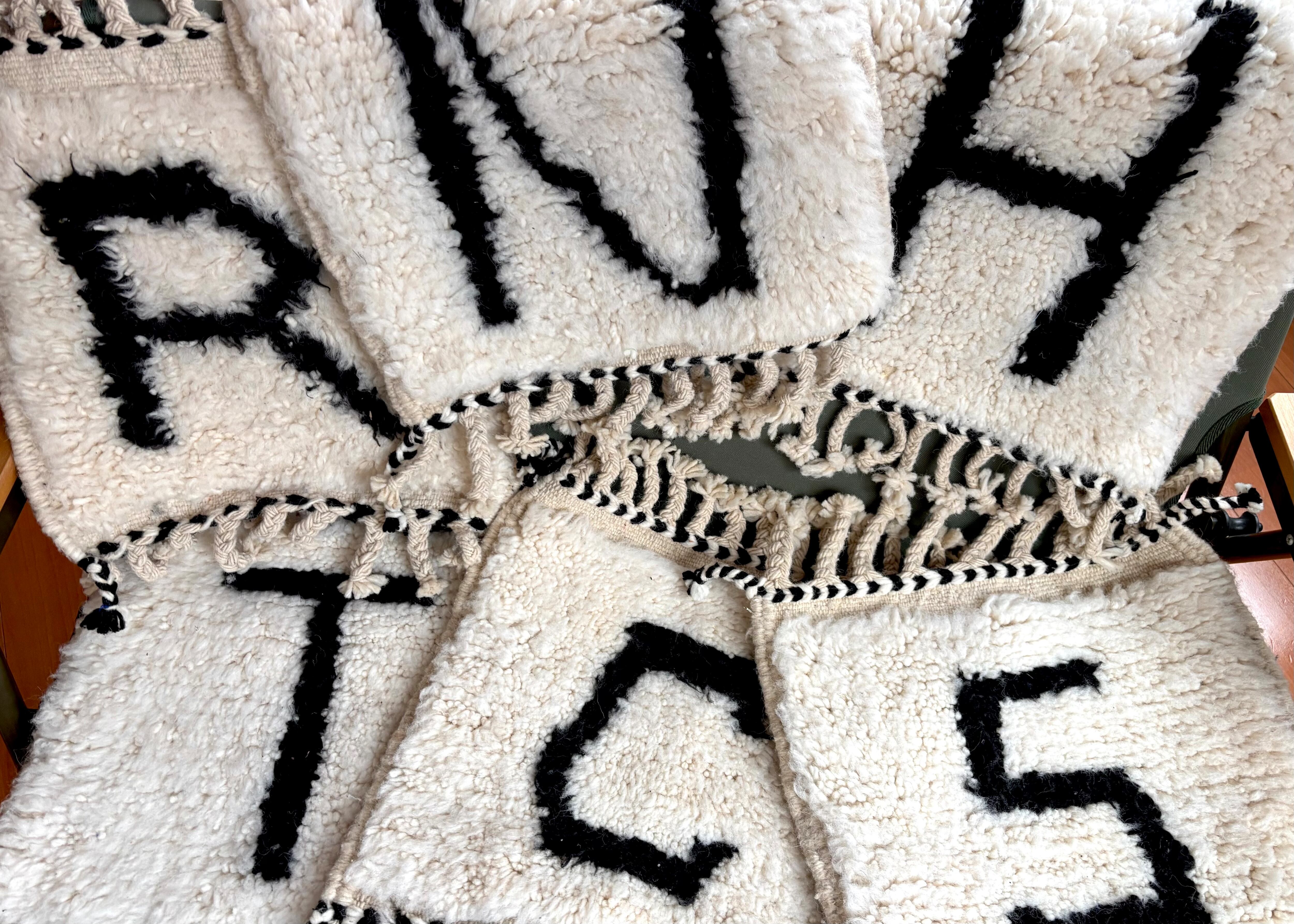 ベニワレン ミニイニシャルラグ Beniouarain Rug 『N』 | RUG the LIFE