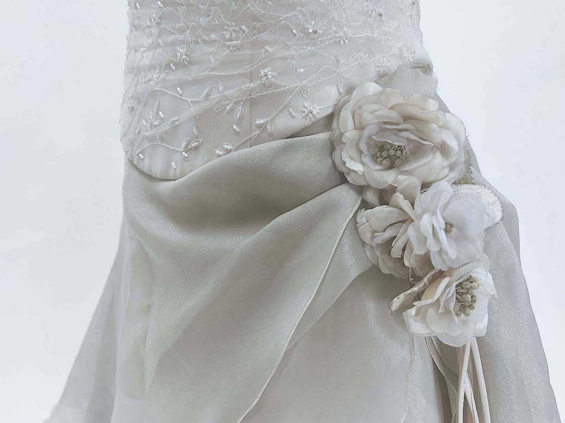 中古 ウエディングドレス ブライダル 花嫁ドレス リメイク リユース  