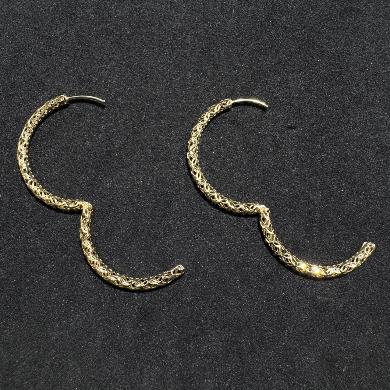 専用⭐︎ダイヤモンドk18YGフープピアス K18YG デザイン フープピアス | カオキ | 日本最大級の品揃えを誇る