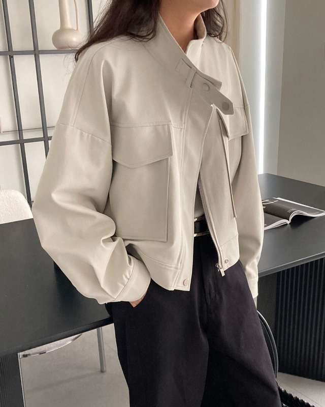 オーバーサイズジップアップジャケット