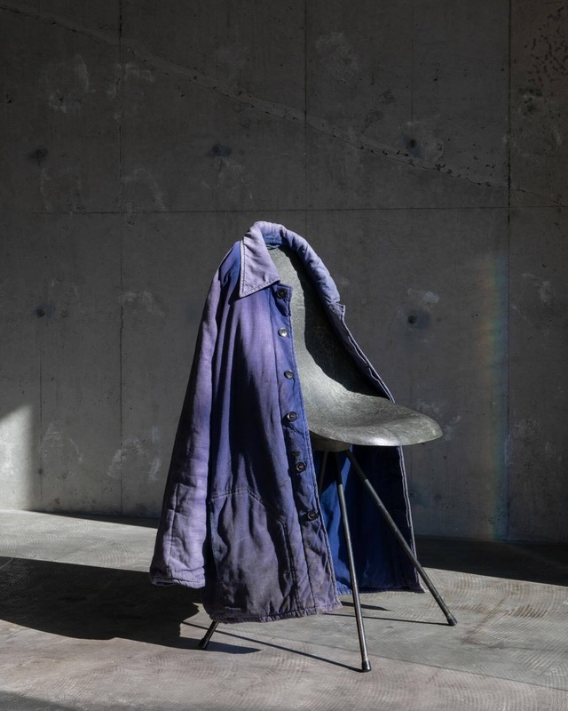 padded europe work jacket / raglan sleeve / deep sun-faded / hidden placket & 2-pocket coverall style